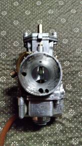 carburetor uma racing saiz 24.