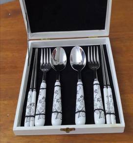 Sudu garpu Genting Resort World cutlery set