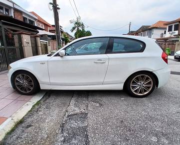 BMW 120i 20i SPORTS (CBU) in Kepong, KUL