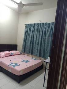 Room in Puchong, SGR