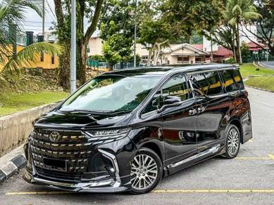 Toyota Alphard EXECUTIVE LOUNGE in Desa Petaling, KUL