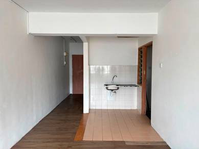 Apartment For Rent in Pangsapuri Cemara (Cheras)