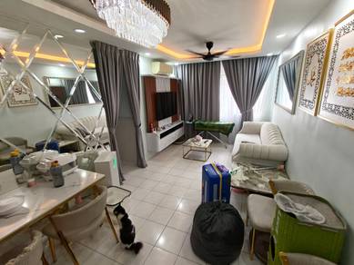 Service Residence For Sale in Suria Kinrara