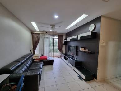 Condominium For Rent in KiPark Selayang