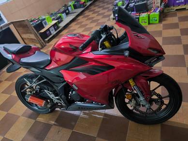 Honda CBR150R