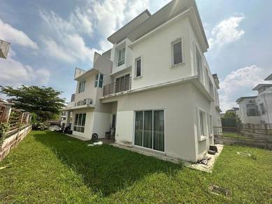 Semi-Detached House For Sale in Rawang,SGR