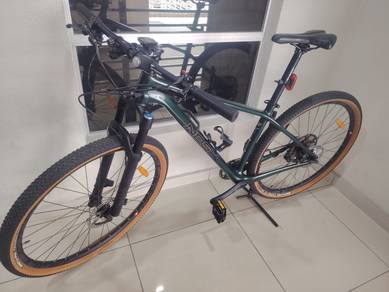 Bicycle for hiking 