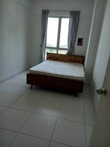 Condominium For Rent in Elit Heights @ Bayan City