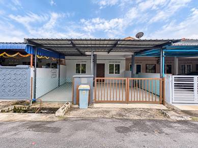 1-storey Terraced House For Sale in Banting,SGR