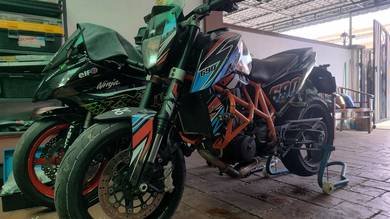 KTM 690 Duke