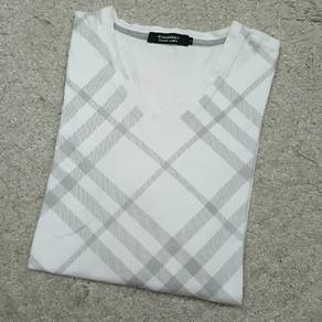 Burberry Checked V-Neck Long Sleeve Tee