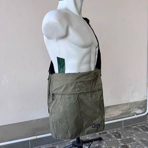 Champion olive green nylon crossbody messenger bag