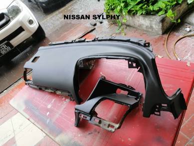 Dashboard of Nissan Sylphy