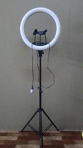 Ring Light 45 cm + Stand & Remote – Good Condition