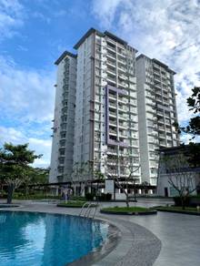 Condominium For Sale in SkyVilla Condominium (MJC)