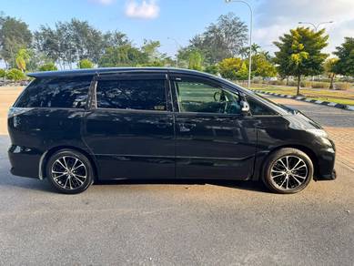 Toyota Estima AERAS in Gersik / Saguking / Jawa / Parit, LBN