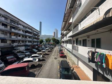 Flat For Sale in Taman Pusaka