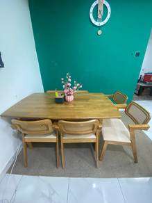 Vantis dinning set