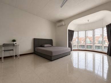 Room in Butterworth, PNG