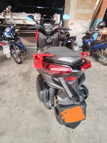 Yamaha XMAX
