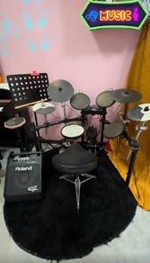 selling one drum set 