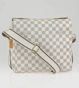 Louis Vuitton Messenger Bag