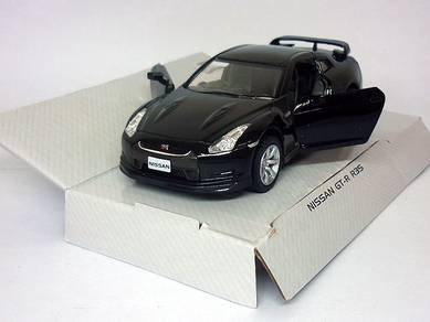 NISSAN Skyline GT-R R35 1/36 diecast - Black