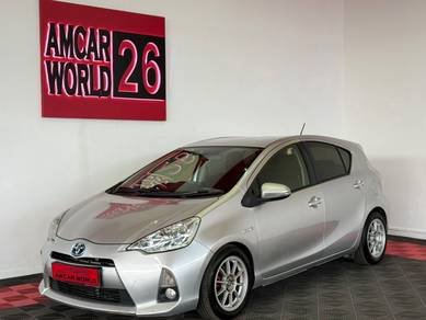 Toyota Prius c (HYBRID) in Sungai Besi, KUL