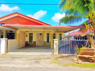 Semi-Detached House For Sale in Gurun,KDH