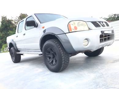 Nissan Frontier GRANROAD in Muar, JHR