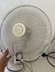 Kipas Dinding 16 inci Jenama KDK