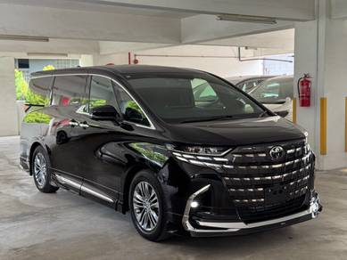 Toyota Alphard Z in Desa Petaling, KUL