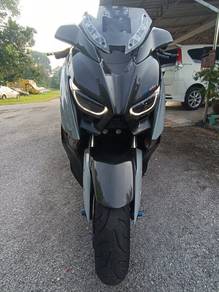 Yamaha XMAX