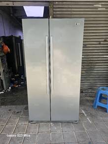 LG side by side refrigerator fridge peti ais 2d