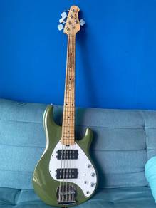 Bass Guitar Musicman Ray5 HH
