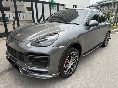 Porsche Cayenne in Puchong, SGR