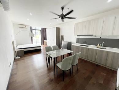 Condominium For Rent in Queensville