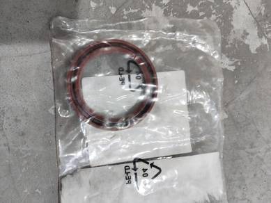 Original Peugeot 207 driveshaft oil seal (right)