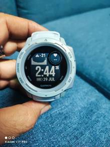 garmin instinct for sale