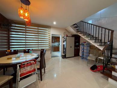 Semi-Detached House For Sale in Greenlane,PNG