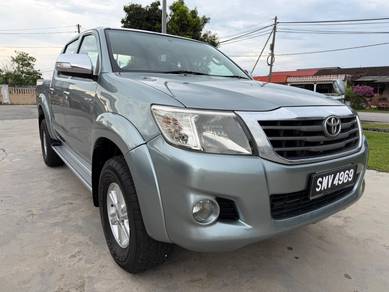 2012 Toyota Hilux G