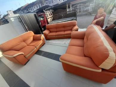 sofa 3+2+2 seater