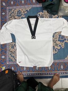 baju taekwondo untuk dilepaskan