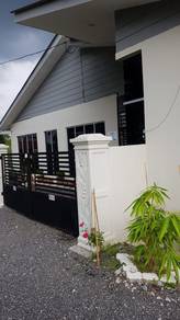 Room in Bukit Baru, MLK