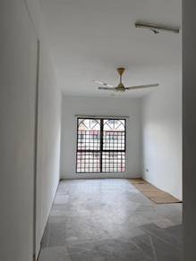 Apartment For Sale in Las Palmas (Rumbia)