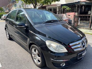 Mercedes Benz B170 170 in Petaling Jaya, SGR
