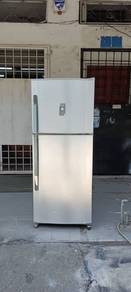 Fridge refrigerator peti sejuk peti ais Sharp 2