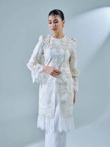 j.labella eskaria kurung