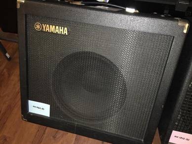 Yamaha guitar amp ( open unit)