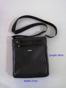 Unisex Large Capacity Multi-pockets Tour Bag